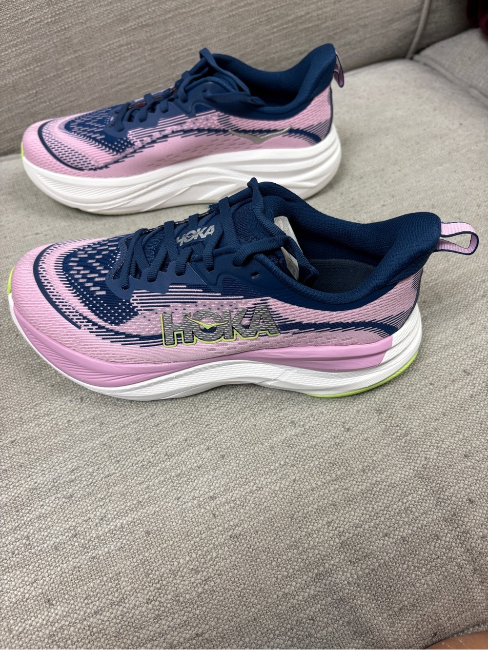 Hoka Skyflow